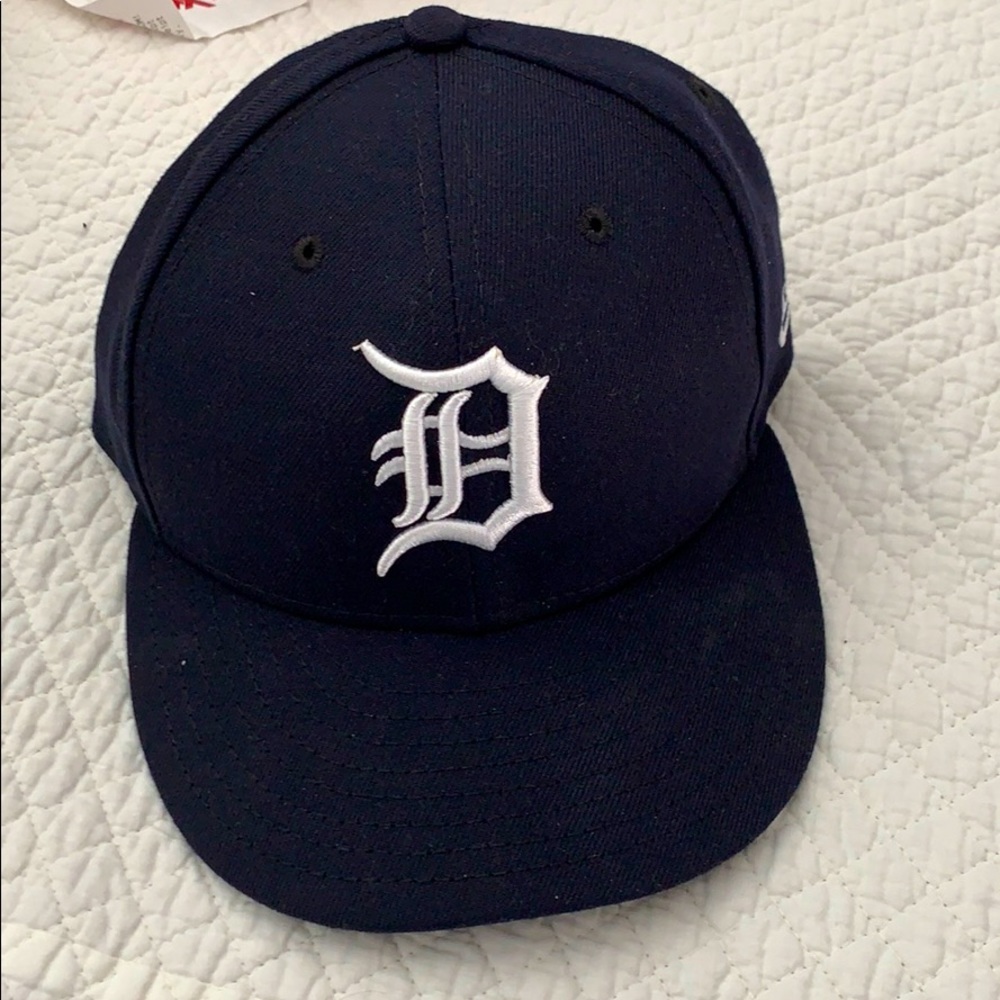 NWT Detroit Tigers Fitted cap